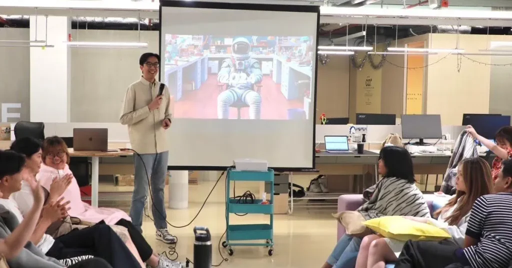 ทีมทำงานร่วมฟังสัมมนาจากซีอีโอ TWF Agency
